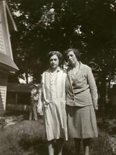 PP199 Vtg Photo TWO WOMEN FRIENDS, SISTERS? c 1920's picture