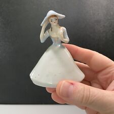 ❤️ MAKE OFFER ‼️ collectible, vintage, old, small porcelain figurine lady 💃🏾💃 picture