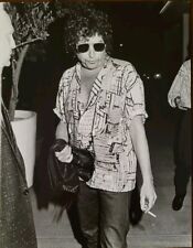 Bob Dylan, 1985. Outside LA Radio Station, Original Type 1 Photo, 7x9 picture