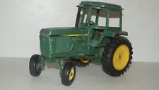 VINTAGE 1:16 ERTL USA JOHN DEERE DIECAST METAL FARM TRACTOR with CAB picture