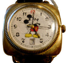 VINTAGE Disney MICKEY MOUSE  DATE WATCH unique rounded square case picture