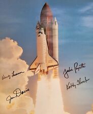 WOMEN ASTRONAUTS of DISCOVERY Lawrence Thornton Davis Payette SIGNED NASA POSTER picture