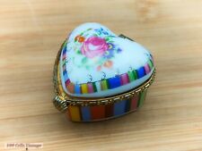Small Heart Shaped French Style Porcelain Vintage Pill/Trinket/Jewellery Box-cma picture