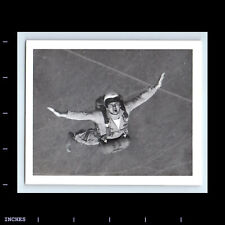 Vintage Photo MILITARY MAN SKYDIVER SKYDIVING picture