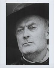 Edward Woodward portrait from unidentified movie wearing hat 8x10 inch photo picture