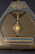 Fantastic Beasts The Crimes of Grindelwald Replica Pendant The Noble Collection picture