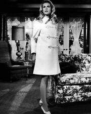 Elizabeth montgomery trendy in white coat as Sam at home in Bewitched 11x17 post picture