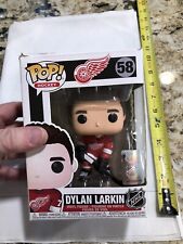 Funko Pop NHL Detroit Red Wings Dylan Larkin #58 New in Damaged Box picture