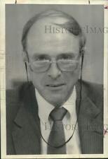 1986 Press Photo Thomas C. O'Rourke, North Syracuse School Superintendent picture