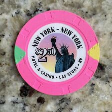 New York New York  ~ Las Vegas ~ $2.50 Casino Chip From 1997 ~ Obsolete picture