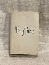 Vintage 1958 HOLY BIBLE KJV C. R. Gibson White Leather Pocket Size  -- 6251 picture