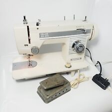 VTG WHITE Co DELUXE ZIG ZAG SEWING MACHINE 844. REFERBISHED. NEW WIRING. NO CASE picture