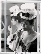 1965 Press Photo Actress Gila Golan - pio39608 picture