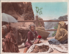 India, Benares, Portrait of Three Sitting Women, Vintage Print, circa 1900 Tirag picture