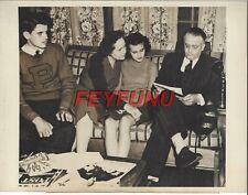 Rare Vintage Original Press Photo Senator Kenneth S. Wherry and his Family 1942  picture