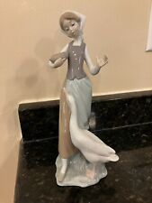 Lladro #1052 Girl Feeding Goose Duck Porcelain Figurine Glossy Finish Excellent picture