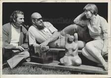 1972 Press Photo Group Preparing for Artists' Studio Tour in the Denver Area, CO picture