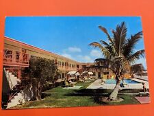 The cherilyn motel postcard P007L picture