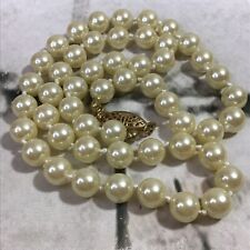 Vintage Avon Faux Pearls Single Strand Pearl Necklace Costume Fashion Jewelry  picture