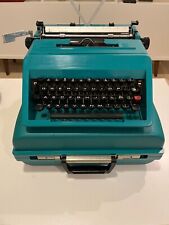 OLIVETTI STUDIO 45 TYPEWRITER. SPANISH LAYOUT. 1970s MEXICO. SERIAL# 109369 PICA picture