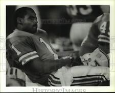 1989 Press Photo Houston Oilers quarterback Warren Moon is not happy - hcs19816 picture