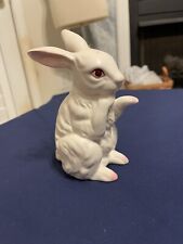 Vintage Napco Napcoware white Easter rabbit figurine w/ pink eyes 6390 w/ label picture