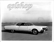 1966 Oldsmobile 98 Hardtop Coupe Press Release Photo Classic Car GM picture