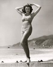 VINTAGE Broadway actress Gene Tierney -  1930s-1940s - 8x10 PUBLICITY PHOTO picture