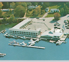 Browns Wharf Boothbay Harbor, Maine Motel Restaurant Marina Vintage Postcard UNP picture