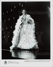 1980 Press Photo Liberace performing on 