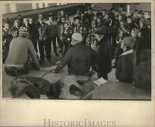 1975 Press Photo Menominee Indian Demonstration - mjc38524 picture