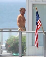 GERARD BUTLER candid photo on balcony shirtless beefcake L176 picture