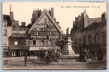 Dijon Place Francois Rude. Pharmacie Bruant France. Vintage French Postcard picture