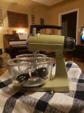 Vintage Sunbeam Mixmaster Stand Mixer 12 Speed 2 Bowls 2 Beaters Avocado picture