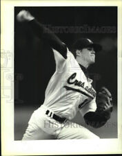 1992 Press Photo Baseball - Thomas Marks Pitching for Brother Martin - nos22248 picture