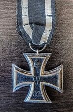 1914 GERMAN IRON CROSS, WITH BLACK AND WHITE RIBBON, VINTAGE WWI, ORIGINAL  picture