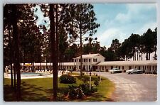 PERRY, FL Florida KINGSWOOD INN MOTEL 50's Cars~Pool TAYLOR CO Roadside Postcard picture
