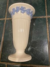 Wedgewood Queens Ware England Lavender On Cream Trumpet Vase Etruria Barlaston picture