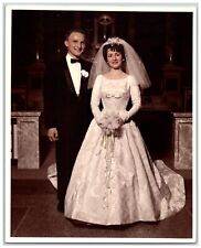 1940's - 50's Hand Tinted Colored Wedding Photograph Bride Groom Flowers ph627 picture