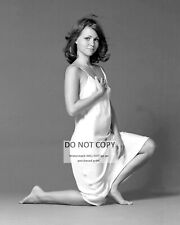 ACTRESS SALLY FIELD - 8X10 PUBLICITY PHOTO (CC902) picture
