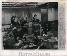 1963 Press Photo Firemen Check Fire Damage of the Empire State Building in NY picture