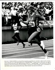 BR28 Original Photo SUSAN ANTON Goldengirl Gorgeous Actress Olympic Running picture