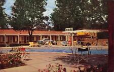 Kanab, Utah PARRY LODGE Roadside Swimming Pool Chrome Vintage Postcard 1950s picture