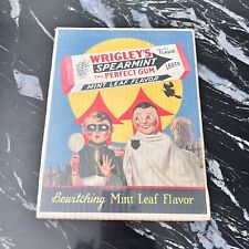 Vintage 1929 Wrigley’s Spearmint Gum Ad Bewitching Halloween Witch In Plastic picture