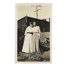 Vintage Snapshot Photo 1915 Two Women Affectionate Pose Toledo Ohio 1910s picture