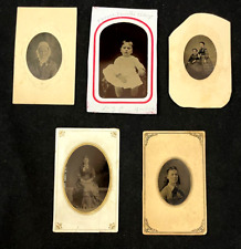 ANTIQUE TINTYPE PHOTOS 5-PC LOT COMELY LADIES BABY OLD LADY PAPER FRAME 1880s picture