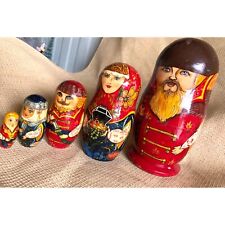Vintage Russian Nesting Dolls Handpeinted set of 5 figurinnes picture