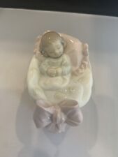 Lladro 6977 A New Treasure Baby Girl in Bassinet Figurine Mint No box picture