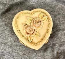 VERY RARE & VERY COLLECTABLE Heart trinket box with rose design picture