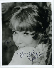 Autographed  8x10 Photo Actress Oscar Winner Shirley MacLaine picture